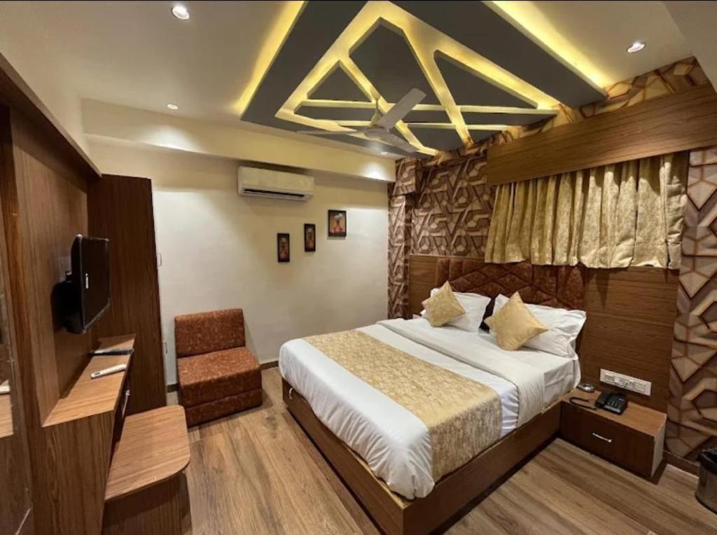 Hotel Season Ahmedabad Exterior photo