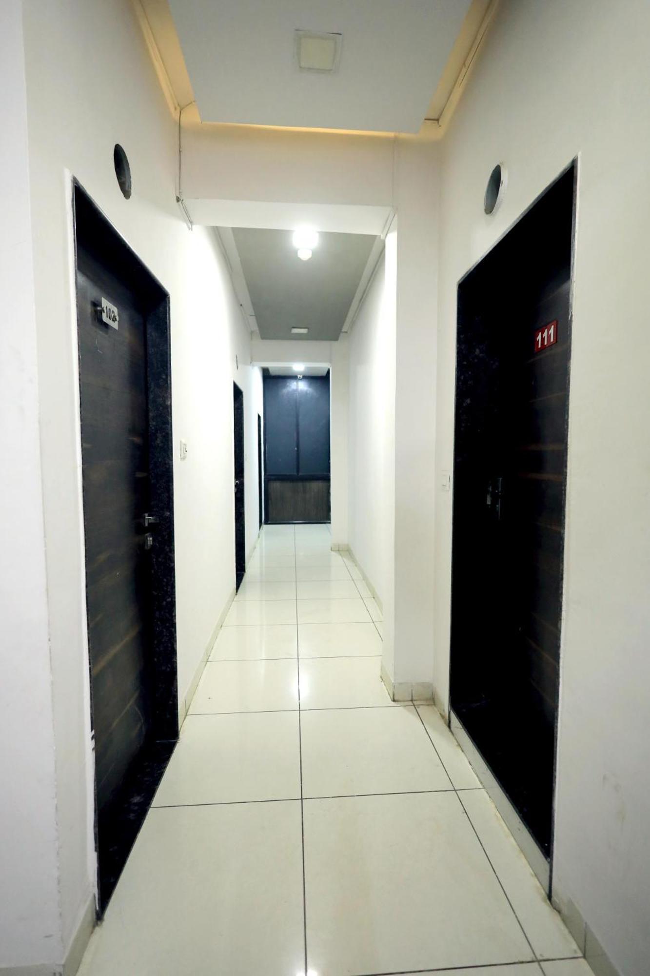 Hotel Season Ahmedabad Exterior photo