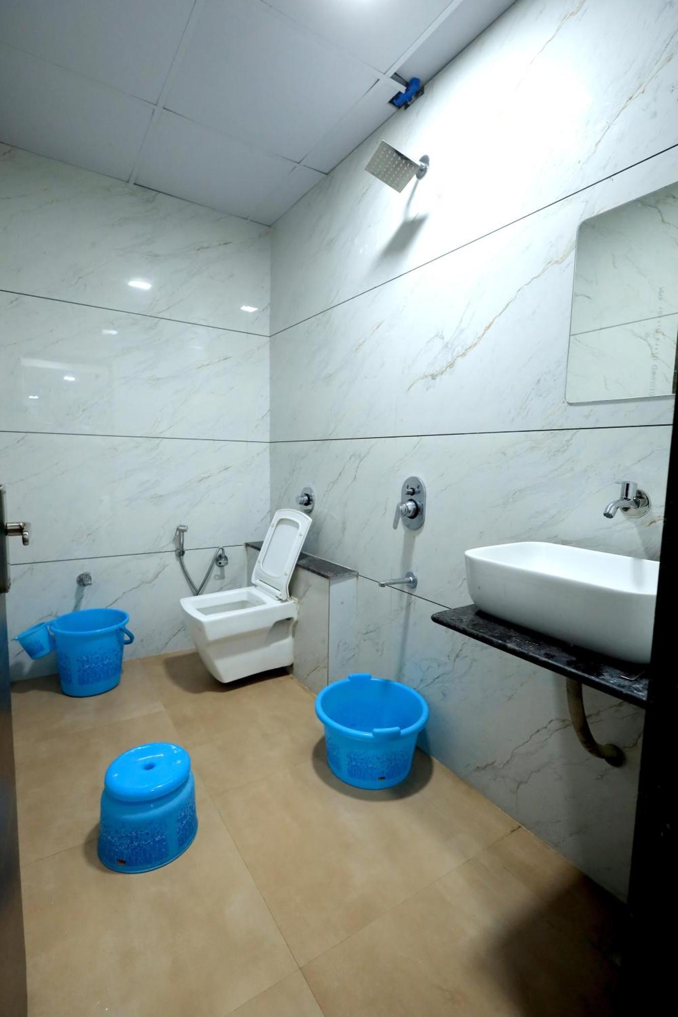 Hotel Season Ahmedabad Exterior photo